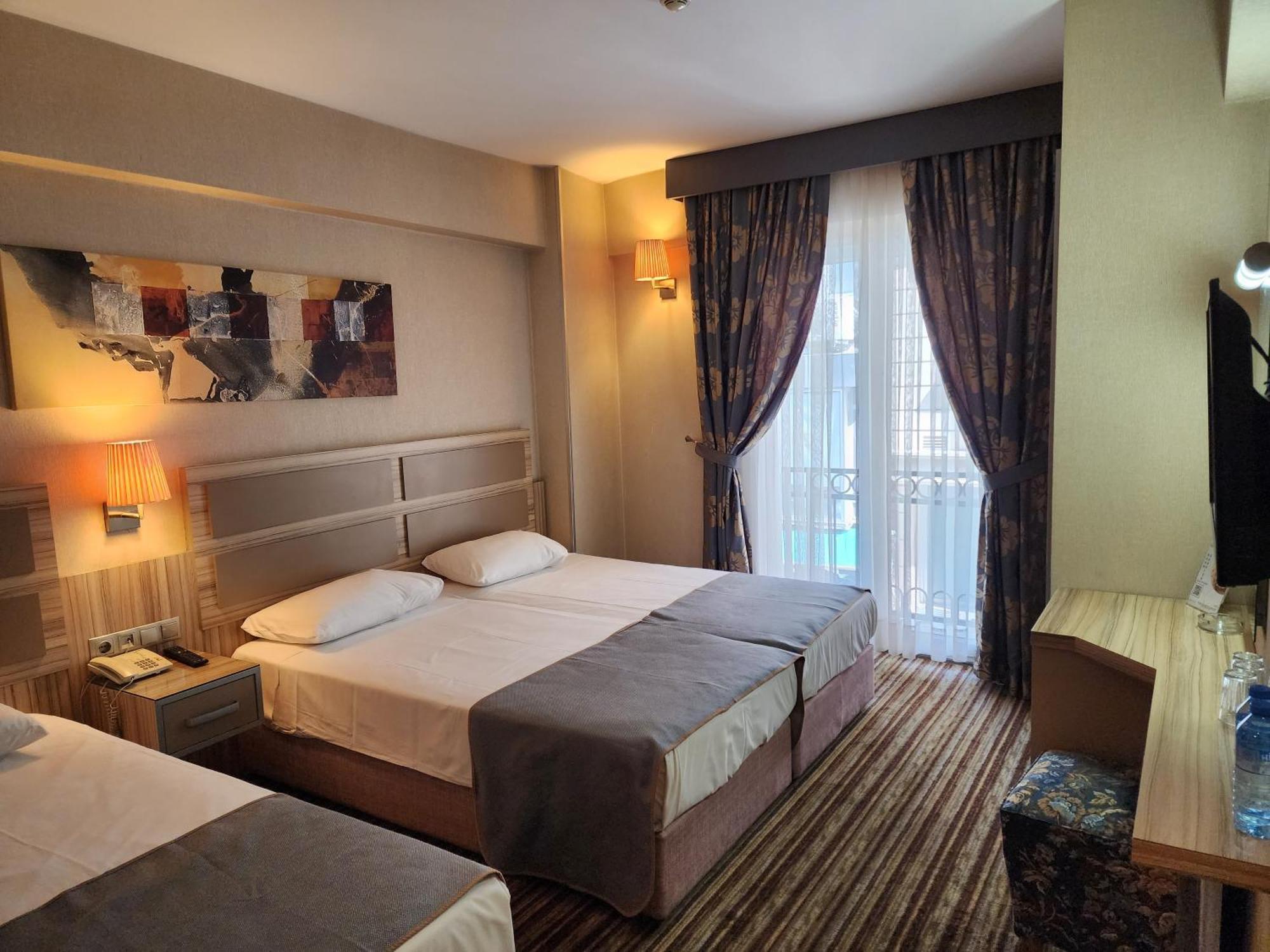 Nanda Otel 4*